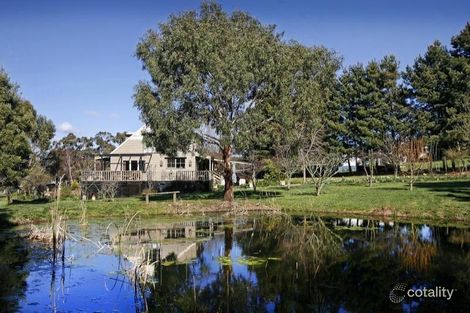 22 Robertson Dr, Newham, VIC 3442