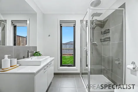 Property photo of 56 Spectrum Crescent Clyde North VIC 3978