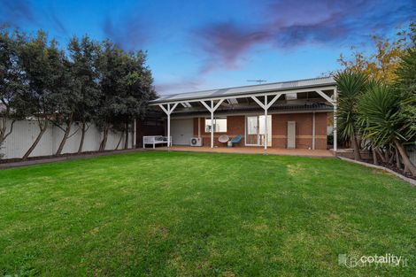 Property photo of 32 Oaklands Way Pakenham VIC 3810