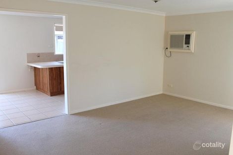 Property photo of 8 Lachlan Close Cranbourne North VIC 3977