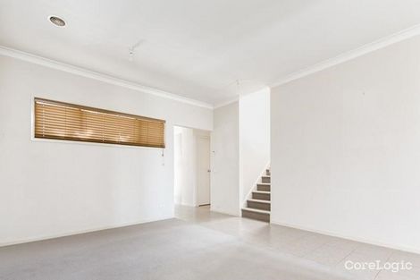 Property photo of 11 Mountainview Terrace Keysborough VIC 3173