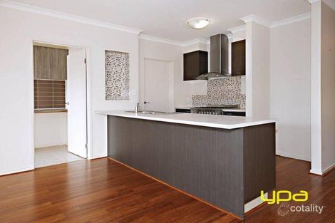 Property photo of 2 Naomi Street Burnside Heights VIC 3023