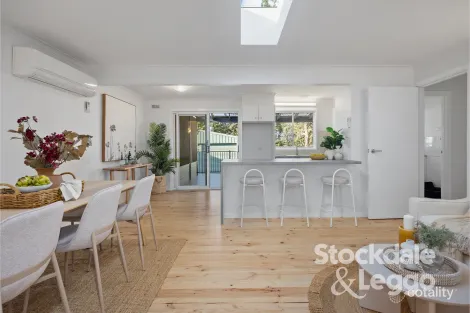 Property photo of 32 Bilbul Avenue Rosebud VIC 3939