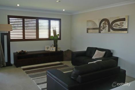 Property photo of 4 Grandview Place Oxley QLD 4075