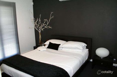 Property photo of 9 Lonsdale Place Varsity Lakes QLD 4227