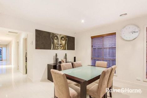Property photo of 7 Garnet Way Taylors Hill VIC 3037