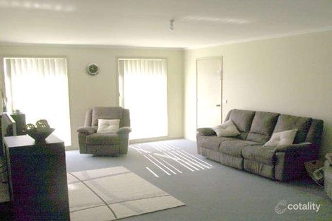 Property photo of 26 Maria Crescent Pakenham VIC 3810