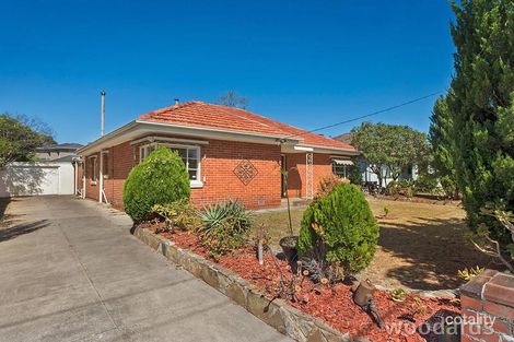 Property photo of 32 Eleebana Avenue Hughesdale VIC 3166