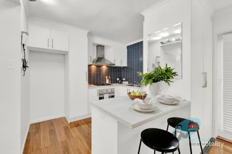 Property photo of 10/35 Grice Crescent Essendon VIC 3040