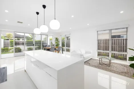 Property photo of 33 Eagle Parade Rochedale QLD 4123