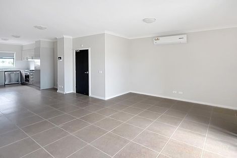 Property photo of 2 Rocket Lane Cranbourne North VIC 3977