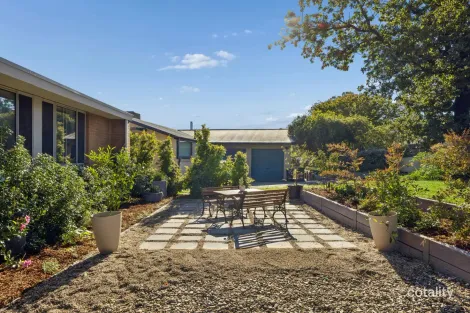 Property photo of 25 Croton Street Rivett ACT 2611