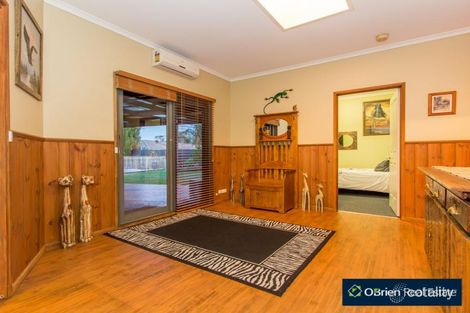 Property photo of 8 Eagle Court Blind Bight VIC 3980