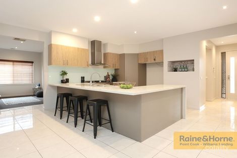 Property photo of 13 Alison Street Truganina VIC 3029