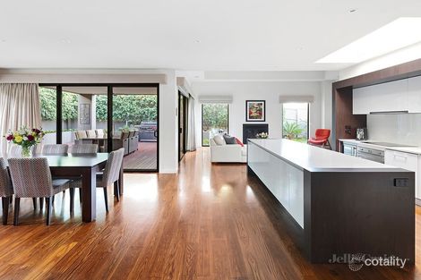 Property photo of 33 Forestwood Drive Macleod VIC 3085