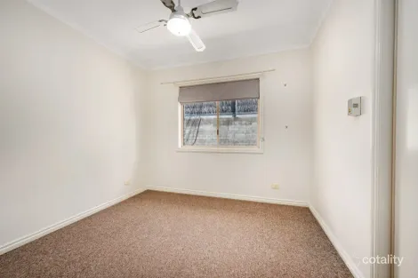 Property photo of 24 Hamilton Valley Court Lavington NSW 2641