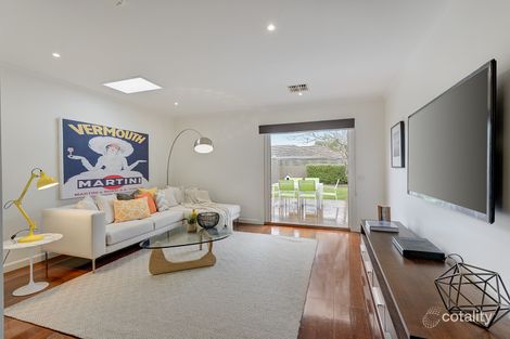 Property photo of 2 Mowbray Street Hawthorn East VIC 3123