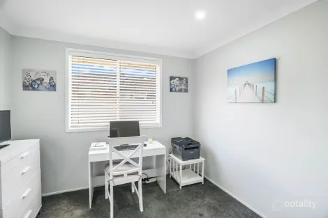 Property photo of 17 Beatty Boulevard Tanilba Bay NSW 2319