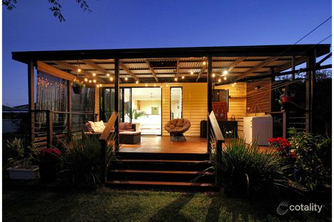 34 Eversleigh Rd, Scarborough, QLD 4020