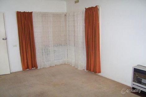 Property photo of 2/4 Mackenzie Street West Golden Square VIC 3555