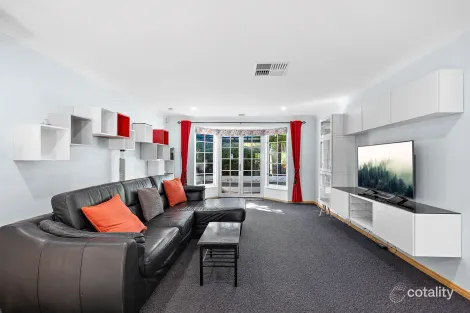 Property photo of 38 Lensham Place Armadale WA 6112