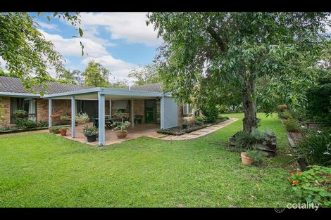 Property photo of 11 Shadowood Street Kenmore Hills QLD 4069