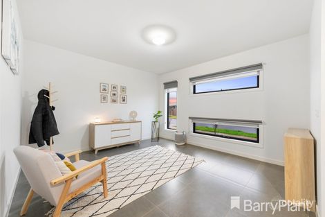Property photo of 8 Aspera Drive Werribee VIC 3030