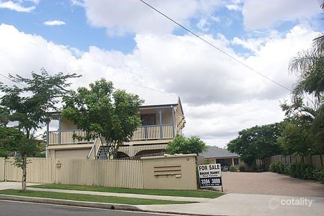 Property photo of 13 Hamel Road Holland Park West QLD 4121