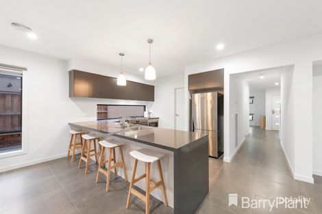 Property photo of 8 Aspera Drive Werribee VIC 3030