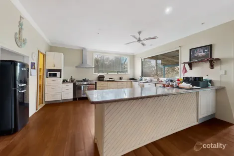 Property photo of 2 Leanne Street Macleay Island QLD 4184