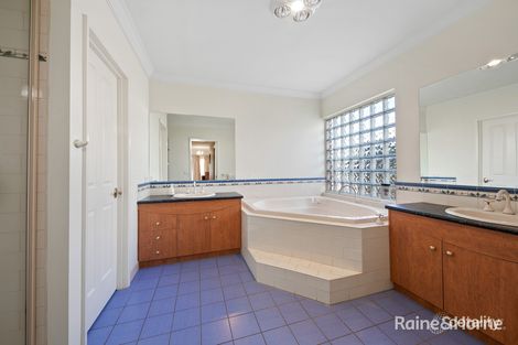 7 Norfolk Gr, Sunbury, VIC 3429