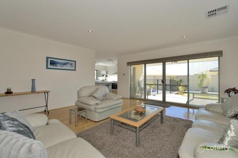 Property photo of 9 Buttermere Approach Waikiki WA 6169