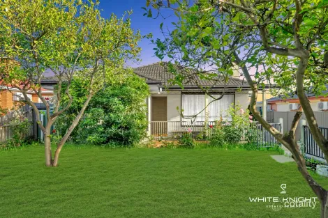 Property photo of 32 Manfred Avenue St Albans VIC 3021