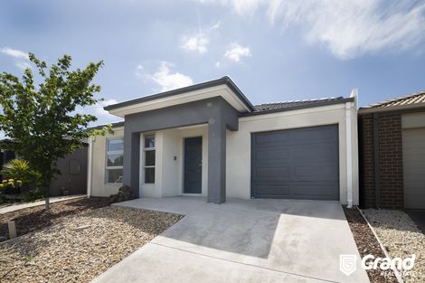Property photo of 88 Silverwattle Drive Lyndhurst VIC 3975
