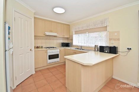 Property photo of 2/16 Stockwell Crescent Keilor Downs VIC 3038