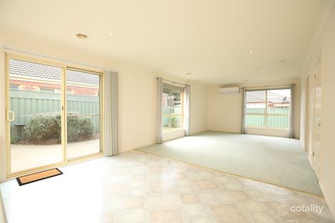 Property photo of 8 Elstead Way Lake Gardens VIC 3355