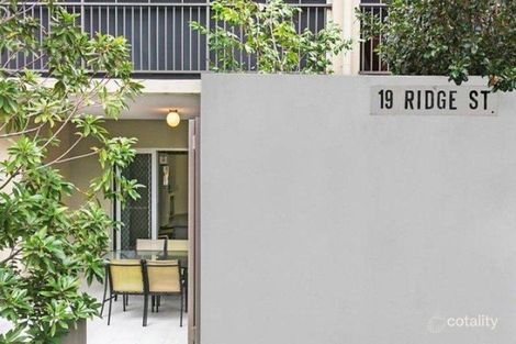 Property photo of 2/19 Ridge Street Greenslopes QLD 4120