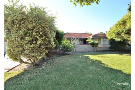 Property photo of 8 Calm Court Safety Bay WA 6169