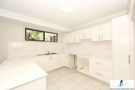 Property photo of 15 Hingston Close Lake Heights NSW 2502