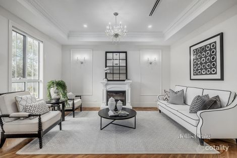 Property photo of 25 Knights Drive Glen Waverley VIC 3150
