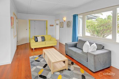 Property photo of 43 Wilson Street Labrador QLD 4215