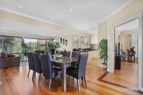 Property photo of 39 Wickham Grove Strathmore VIC 3041