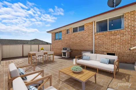 Property photo of 2/1 Strong Place Richmond NSW 2753