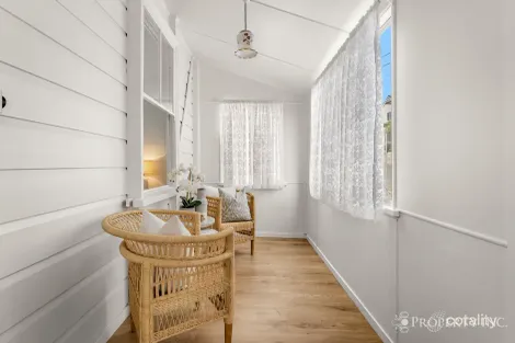 Property photo of 24 Paris Street West End QLD 4101