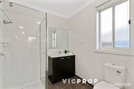 Property photo of 21 Totem Way Point Cook VIC 3030