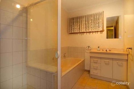 Property photo of 4/219-221 Gallaghers Road Glen Waverley VIC 3150