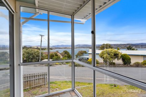 Property photo of 30 Midway Point Esplanade Midway Point TAS 7171