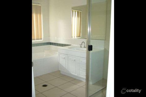 Property photo of 7 Tallowood Way Sunnybank Hills QLD 4109
