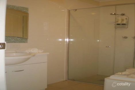 Property photo of 4 Preston Place Helensvale QLD 4212