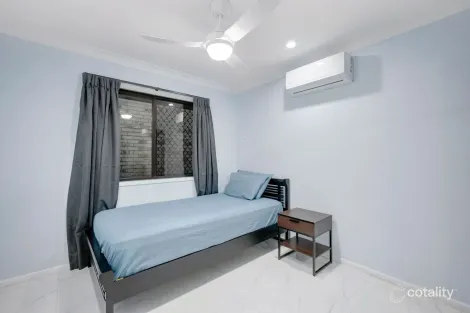 Property photo of 28 Khoo Place Calamvale QLD 4116